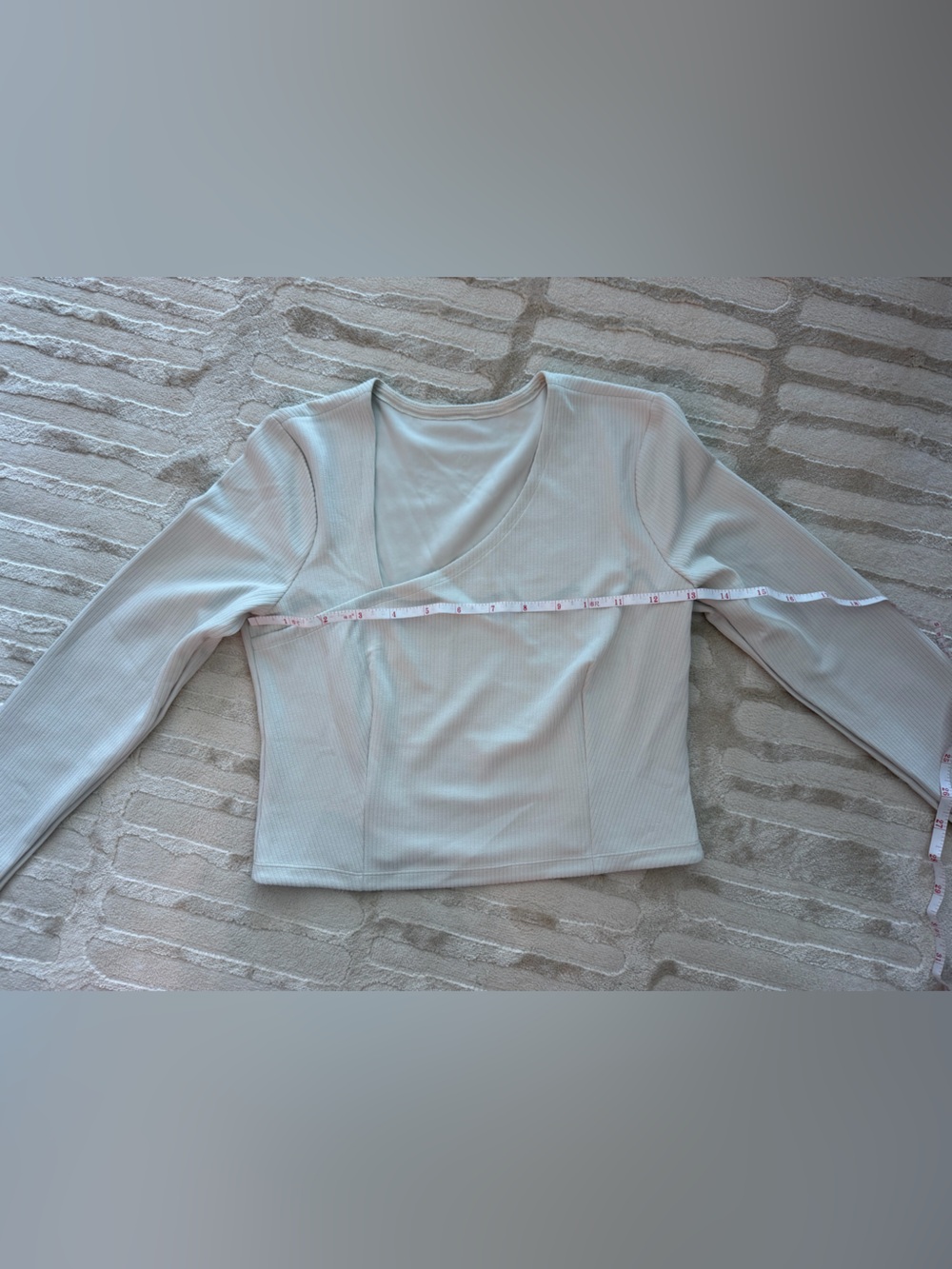 lululemon athletica Long-Sleeve Shaping Crop Top